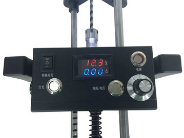 導かれた軽く低い電池の電圧表示が付いている無声ドリル用具の近くのX8